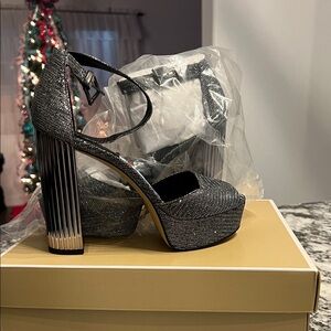 Michael Kors Porter Ankle Strap  Glitter Chain Mesh Platform Women’s Shoe NWT